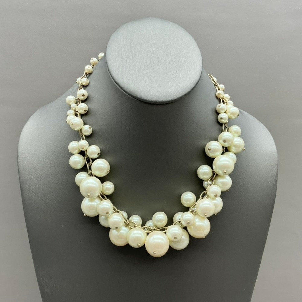 Carolee Necklace Vintage Faux Pearl Cluster Bib Gold Tone Statement Signed 18"